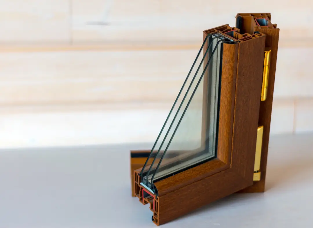 Installation de fenêtre en bois sur mesure La Tour-d'Aigues